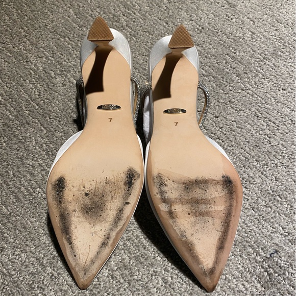 BADGLEY MISCHKA Kamilah White Women's Heels - Picture 6 of 6